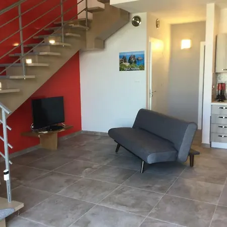 Fiamma Villa